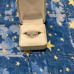 Elegant Silver Women's Ring